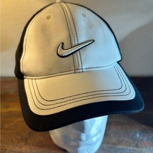 Vintage Nike‎ golf hat black/white